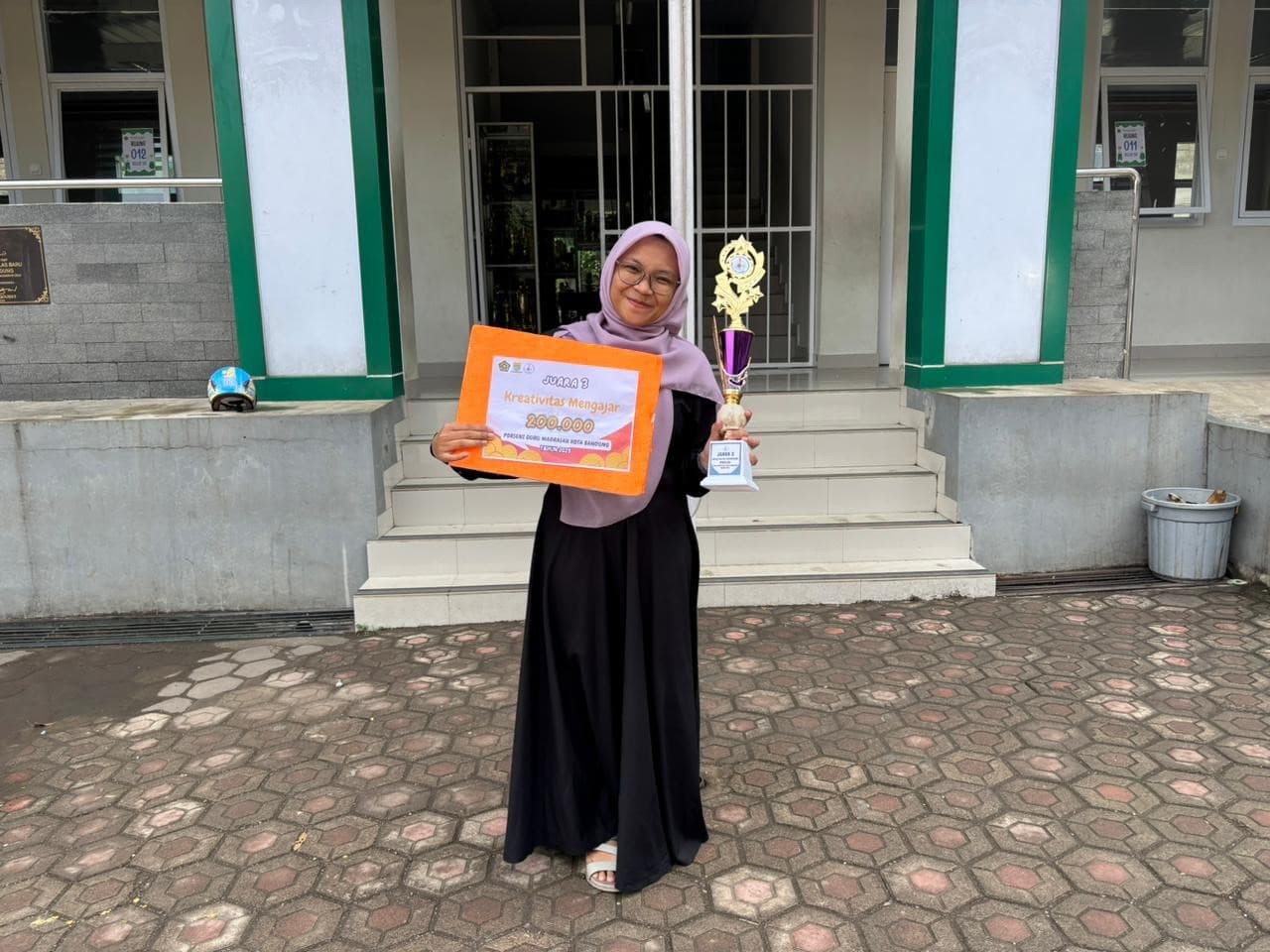 Inovasi Media Pembelajaran, Guru MIN 2 Kota Bandung Raih Juara 3 PORSENI 2025